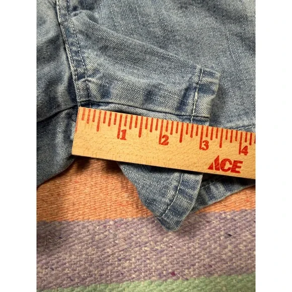 Y2K Old Navy Denim Buckle Shorts – Size 12 - Picture 6 of 6